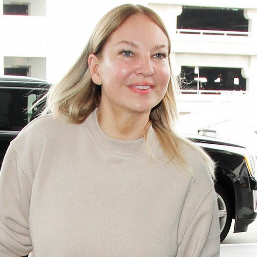 Sia Reveals Neurological Disease in Message to Fellow Chronic Illness Warriors