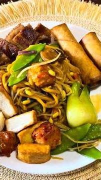 You Won’t Believe This Crispy Rolls & Noodles 😍 #food #easyrecipe #satisfying #shorts