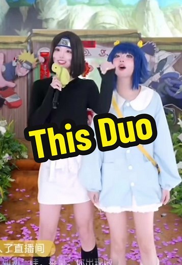 Hinata Cosplay Duo Livestream on Douyin
