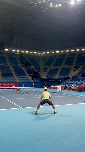 スーパープレイで楽しむテニス