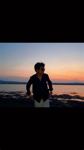 Vishwanath👾 on Instagram: "🕷️💎 . . . . . . . #cinematic #aesthetic #sea #outfits #sunset #edit #model #nature #démon #vintage #oldmoney #fashion #god #lord #reels #instagram #black #white #viral #reelsinstagram #trend #trendingsongs #beach"