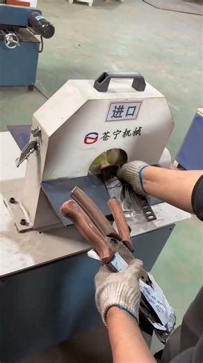 One special-shaped tube polishing