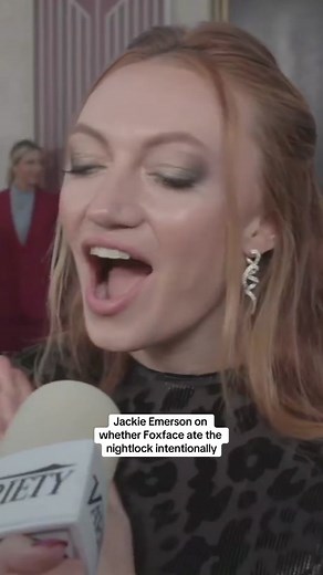 Foxface actor Jackie Emerson on whether her character intentionally ate nightlock in the original #HungerGames film: