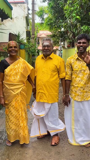 Blacky_Star_74 on Instagram: "Yellow💛Thnx To all🙏 Costume by @kandippa_sollanuma_mens_ladies Amma appa Costume by @dhihafashions24"