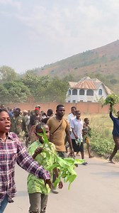 Uvira | sud-kivu 🔥 En république démocratique du congo 🇨🇩 Vendredi le 5 septembre 2025 la population et wazalendo se soulève contre l'affectation d'un général Olivier Gasita à Uvira en république démocratique du Congo 🇨🇩 https://www.facebook.com/profile.php?id=100063743348838 | Kagando News Tv