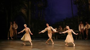 A beautiful clip of gorgeous dancing and music to welcome the weekend... Enjoy this extract from Act I of Derek Deane's Swan Lake! 🩰 Alison McWhinney, Daniel McCormick and Rina Kanehara 🎶 Tchaikovsky performed by English National Ballet Philharmonic Experience Derek Deane's glorious production - at home on Ballet on Demand, or live in Liverpool, Manchester and London this Autumn/Winter. https://www.ballet.org.uk/production/swan-lake/ #SwanLake #FridayFeeling | English National Ballet
