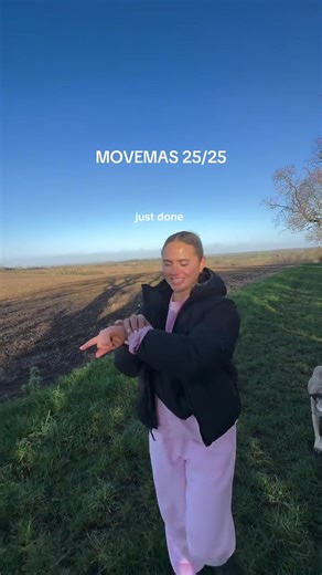 LAST DAY OF MOVEMAS 🎄🎄🤶🏼🤶🏼✨✨💫💫 Merry Christmas ! Happy holidays ! Wishing you and your loved ones lots of health as we head into a new year ❤️❤️❤️