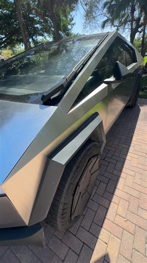 Exploring the Tesla Cybertruck: Features and Innovations