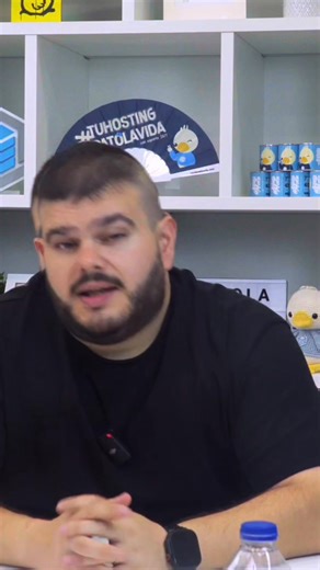 🧠 Aprende a automatizar con IA desde cero (¡sin saber programar!) Descubre cómo usar N8N para crear automatizaciones inteligentes que ahorran tiempo, mejoran procesos y multiplican tu valor profesional. Curso 100% gratuito, guiado por un experto con 90.000 clientes. ✅ Aprende a construir workflows sin programar (con ejemplos reales) ✅ Automatiza tareas repetitivas como generación de contenido, leads, reportes y más ✅ Integra IA en tus procesos y crea agentes inteligentes para decisiones automat