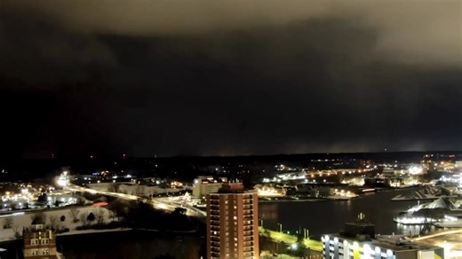 Insane drone timelapse of HEAVY lake effect snow battering Benton Harbor Michigan! 40 minutes of footage. My favorite drone timelapse yet! Filmed from Saint Joseph, Michigan at 5:30am on 12/3/2 View in HD, thank you for sharing *No audio* **to use in a commercial player contact licensing@storyful.com** | Midwest & Great Lakes Storm Chasers