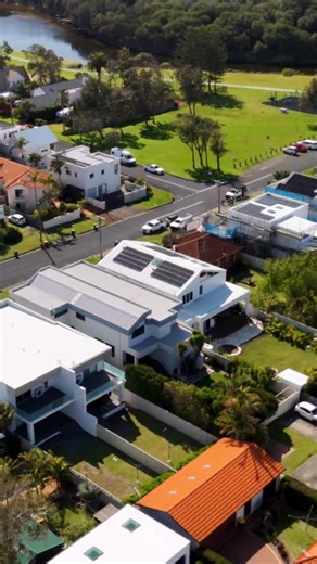 An award-winning custom home defined by care and precision, featuring a roof made from COLORBOND® steel in Surfmist®. The soft tone adds a sense of ease to the architecture, complementing its contemporary feel. Builder: @hs.building Roofing: @bj.roofing Supplier: @apexsteelgroup Videographer: @_boltmedia Colour: COLORBOND® steel in Surfmist® Profile: Corrugated and KLIP-LOK Location: Wollongong, New South Wales | COLORBOND steel