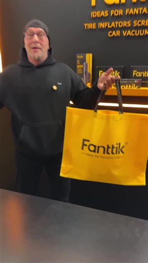 Das musst du haben. Der coolste Gravierer der Welt von Fanttik mit zig Möglichkeiten.Von der Messe in Köln #Fanttik #FrühjahrsDeals #DealsFürDich #Geschenk