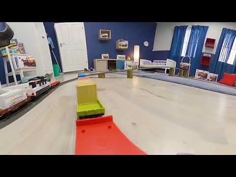 Eine wilde Rundfahrt quer durch das Märklin Start up Kinderzimmer (360 Grad Video)