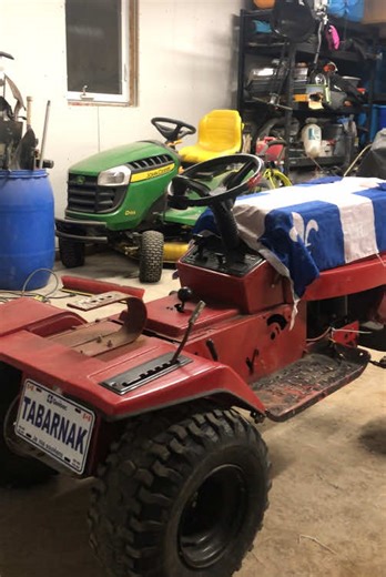 Modified Lawn Mower: Innovative Tractor Edits