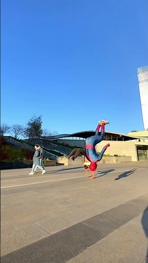 Parkour VS Spiderman😍 #shorts