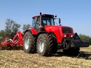 BELARUS MTZ 3522.5 TRAKTOR 355 HP CRYSTAL TRADE VIDEO PÖTTINGER MUNKAGÉPEKKEL