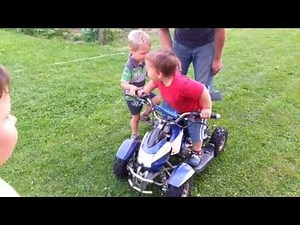 Dzieci na quadzie w Twierdzy