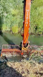 Excavator cutting bucket #heavyequipment