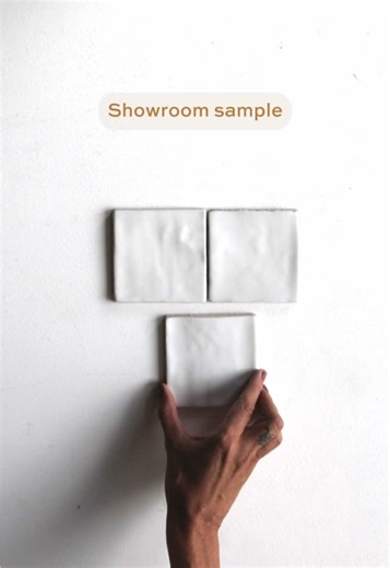 Our popular Deluxe Matt White 100x100mm tiles shine in this recently completed kitchen splashback, beautifully complemented by light wood tones for a relaxed coastal feel. #thetilesupply #tiling #goldcoastrealestate #interiorarchitecture #australiandesign #homedesign #australianarchitecture #brisbanetiles #goldcoastproperty #goldcoastbuilding #tilinginspiration #goldcoast #goldcoastconstruction #goldcoasthomes #brisbanehomes #interiordesignergoldcoast #queenslandhomes #sydneyhomes #interiordesig