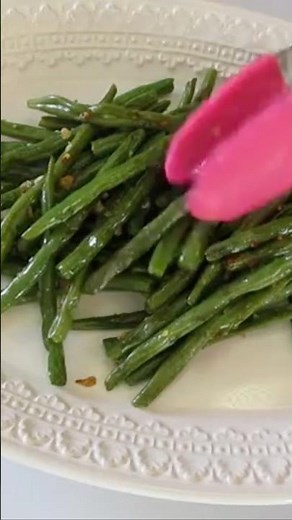 ROASTED GREEN BEANS 😋 So YUMMY 😍 #food #baking #vegetables #easyrecipe