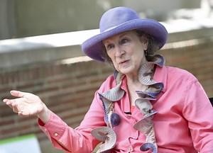 Why Aren’t There More Woman Sci-Fi Writers?