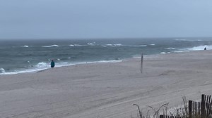 We are flying single red flags 🚩 in Orange Beach today - Thursday, November 7th. Single red flags represent High Hazard with High Surf and Strong Currents. For your safety, we ask that you stay on the shore. Morning view: City Beach Access at CoastAL. • Gulf temperature: 77 degrees • Surf conditions: Choppy with waves at 2 to 3 feet and strong west running current. • Rip current forecast: High Risk • Daily weather: Mostly cloudy with a chance of showers and thunderstorm until mid-day, then most