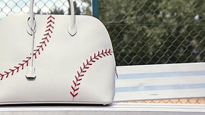 189K views · 5.6K reactions | お気に入りのアイテムで気持ちを高めて スポーツを満喫しよう！ h.fr/Playground | Hermès | Facebook