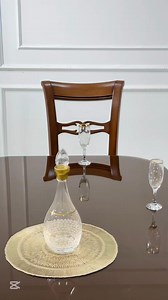 6.1K views · 55 reactions | La Table salle à manger yassamine  Fabriqué en bois 蝹 hêtre massif 6 chaises 晴 avec tissu anti tache ☎️0776969538 ☎️ | Malek Meubles | Facebook