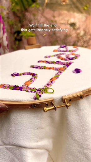 Hand embroidery magic ✨ Watch till the end 💜🧵#theroshni #diy #art #craft #ytshorts #yt #artshorts
