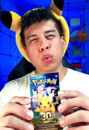 Casually beatboxing while opening up a 30th Celebration pack when I pulled this 🤯