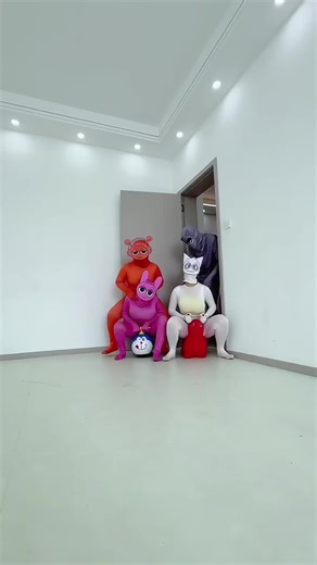 Funny Kids Cartoon Characters: Pink vs Red Showdown