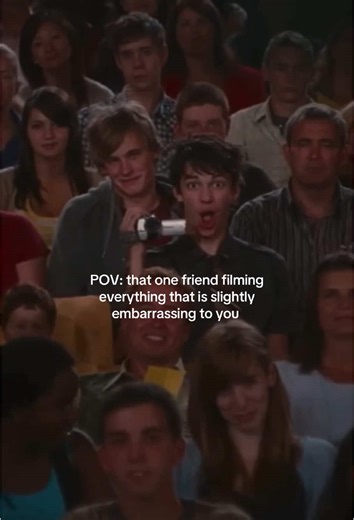 His face 😭 | Rodrick Holding a Camera