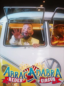 ✨ A grande estreia do Reder Circus em Abracadabra foi um espetáculo de pura magia! 🎪 Entre risadas com @dedesantana e acrobacias com @diegohypolito, a praça se encheu de encanto e emoção. 💜 👉 E se você ainda não veio viver essa experiência única, garanta já o seu ingresso 📍 Em frente ao Parque Una – Uberlândia 🎭 Sessões de quinta a domingo | Reder Circus - Abracadabra