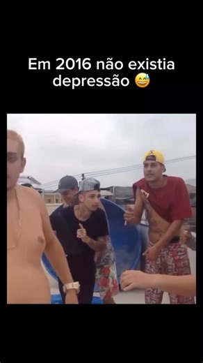 reapeita_minha_epoca on Instagram: "Tá tranquilo tá favorável. Em 2016 mc bin laden lançava o maior hit daquele ano. . . . . . . #mcbinladen #tatranquilotafavorável #funk #reidanostalgia"