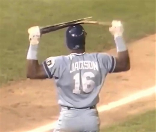 Bo Jackson: Legendary Two-Sport Athleticism and Speed
