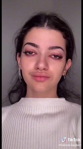 Fabiola Baglieri Makeup Transition TikTok Video