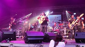 Ambondrona, Feno ny fonay ... Nanaitra anay ny fahatsoranareo Misy hianaranay zandry ny fanetre-tenanareo Misaotra nizara sehatra taminay Mankasitraka ny amin'ny finamanana sy ny torohevitra Mino zahay fa fanombohana iny | Reko Band