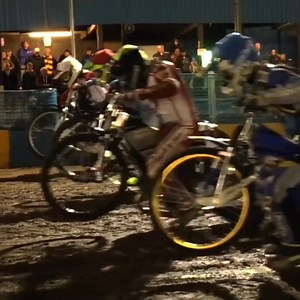 6.5K views · 99 reactions |  The Scottish Cup is back to kick off the 2025 speedway season! Book your tickets before 11:59pm tonight for pre-matchday prices  www.edinburghmonarchs.co.uk/tickets  Edinburgh Monarchs v Glasgow Tigers  Armadale Stadium  Friday 4th April - 7:30pm | Edinburgh Monarchs Speedway | Facebook