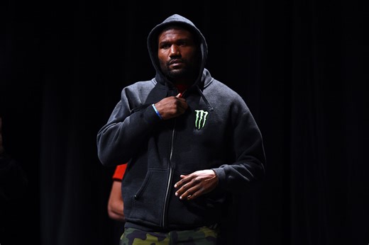 "Safest cameraman on the planet", "The bouncer wanted no part" - Fans react to Quinton 'Rampage' Jackson getting into fiery confrontation at bar