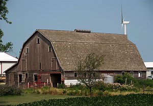 Farmer- and family-owned wind power rises in Iowa
