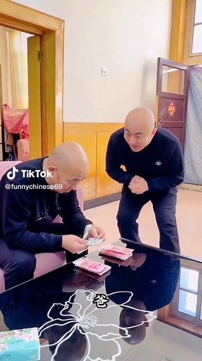 watch till ends 😜#viral #viralvideo #tiktok #viraltiktok #funnyvideos #chinastyle #china #trening_video #chin #video #trinding