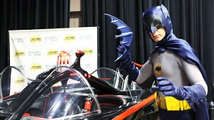 VIDEOS: Comic convention connects fans across generations