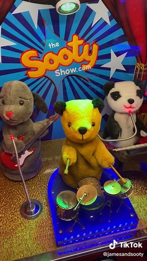 The Sooty Show Vending Machine Fun
