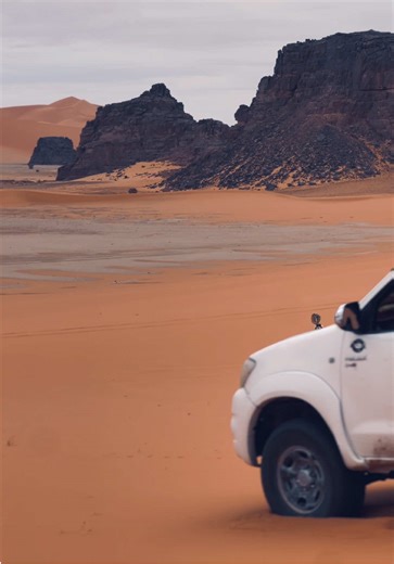 Discover Djanet: The Oasis Gateway to the Sahara