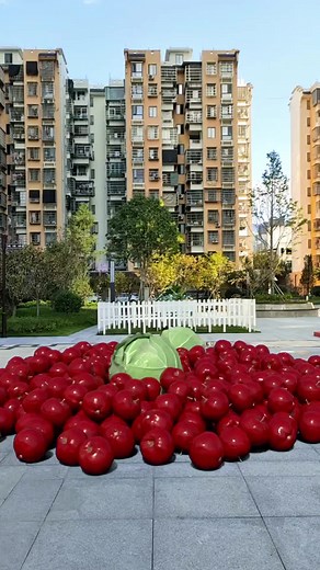 Vegetable characters walking against each other#Specialeffect
