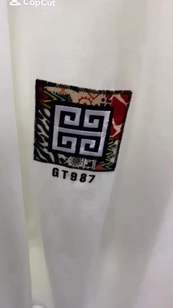 AvvA Clothing Store على TikTok