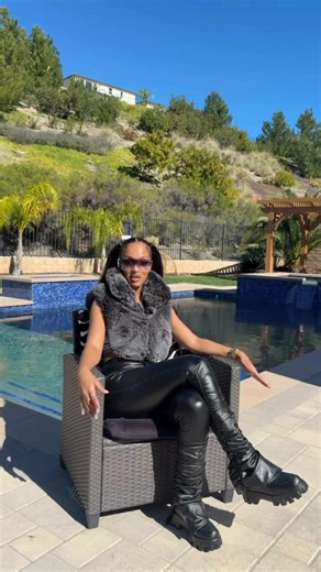 TuneCore Spotlight ft. Lola Monroe🌟We caught up with rapper Lola Monroe to hear about her latest release and her advice for independent artists. Tap in to see what Lola Monroe had to say and hit the link to stream her latest release, “Spooky” out now via TuneCore! https:// ffm.to/njqrq2z | TuneCore