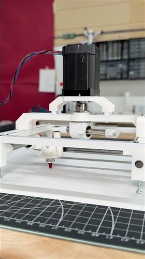 This Mechanism Draws a Square