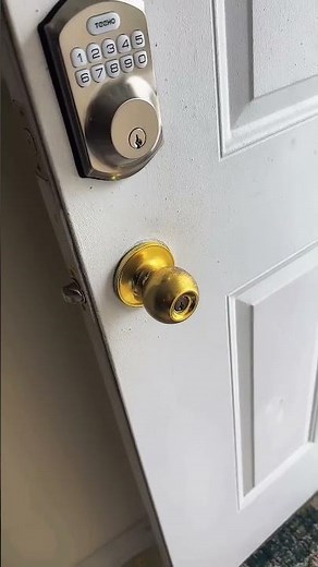 Keyless Entry Door Lock with Handle - Auto Lock & Easy Install - Smart Deadbolt