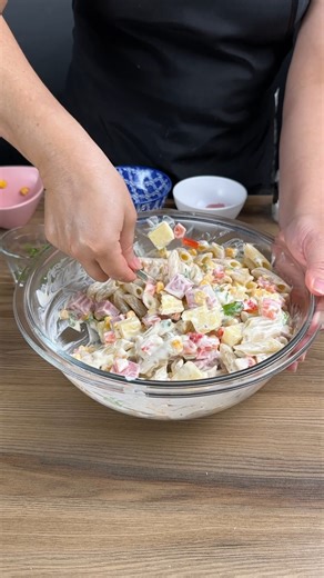 Llevas toda tu vida haciendo mal ensalada de macarrones y no lo sabías. | Recetas Fáciles